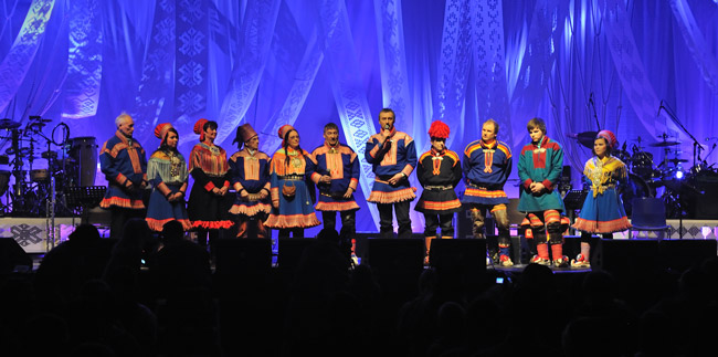 Beim Jubiläumsgrandprix 2010 treten Sieger und Teilnehmer der vergangenen Jahrzehnte in einem Medley gemeinsam auf
